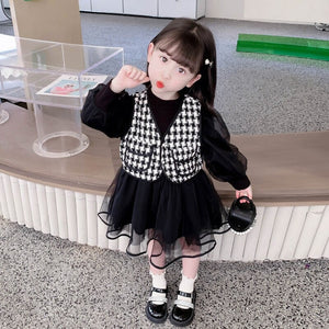 1C New Autumn Baby Girl Dress Plaid Vest Gauze Skirt Korean Version