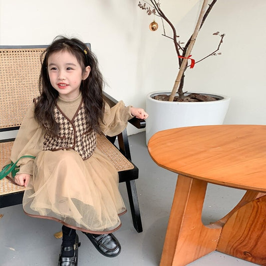 1C New Autumn Baby Girl Dress Plaid Vest Gauze Skirt Korean Version